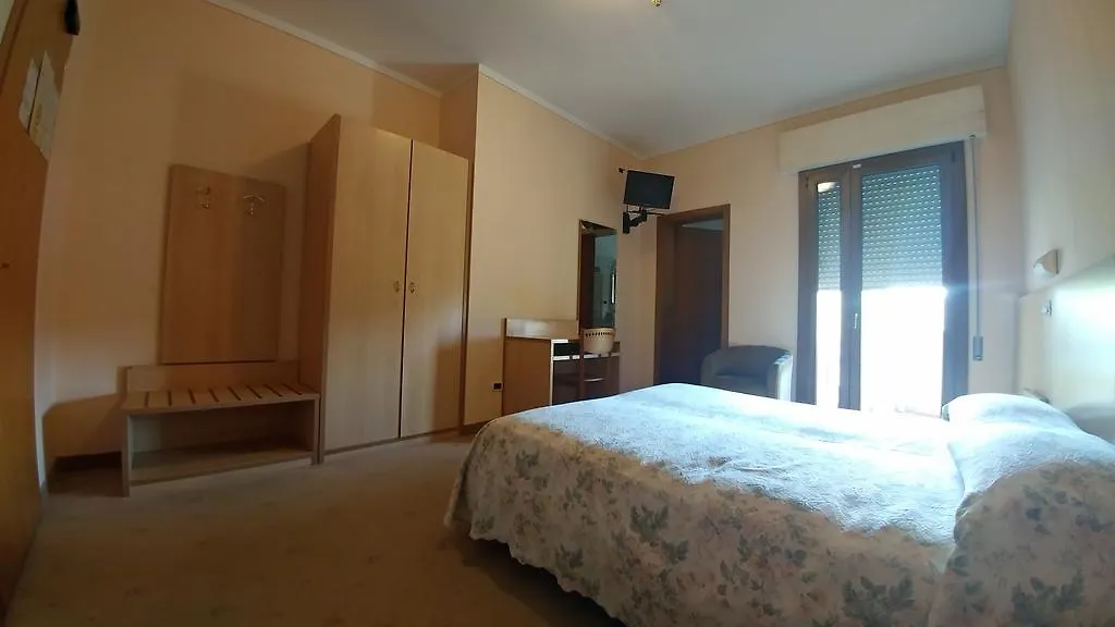 Hotel Lanterna アーバノ・テルメ 2*,