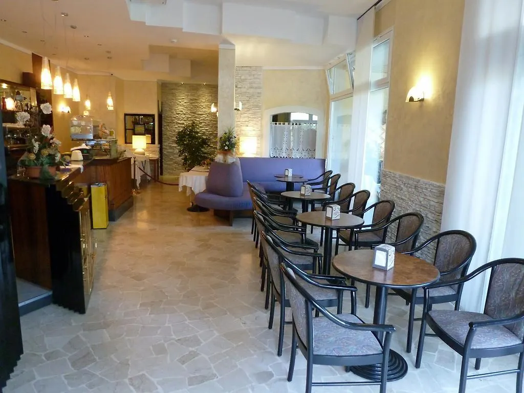 Hotel Lanterna アーバノ・テルメ 2*,